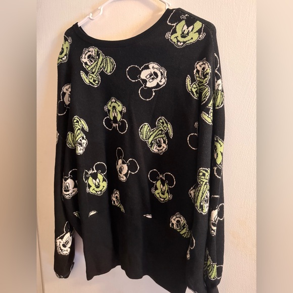 Her Universe Sweaters - Her Universe Mickey Mouse Halloween Sweater Size 1 Black